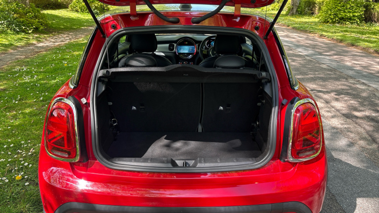 MINI Hatchback 1.5 Cooper Exclusive 3dr Auto Petrol Hatchback